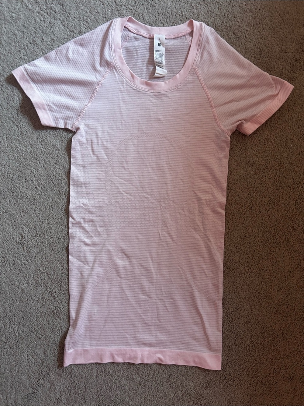 lululemon Swiftly Tech Hip Length Short Sleeve Light Pink (Retail $78)